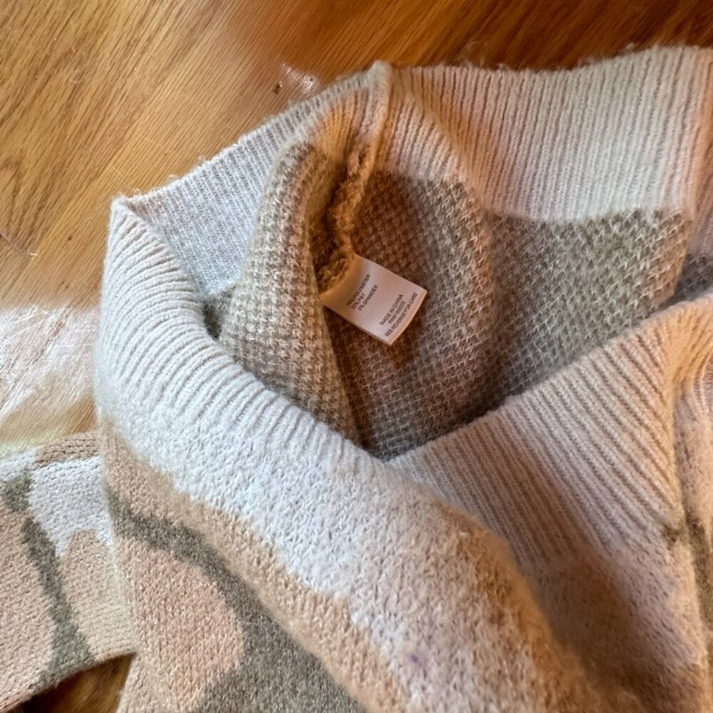 womens camo sweater crewneck size M by Stitchdrop - Picture 9 of 9